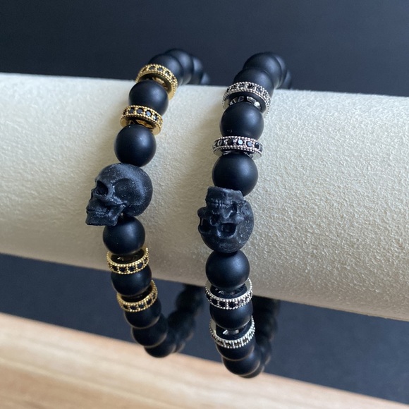 Matte Onyx Black Skull Bracelet with Gold or Silver Accent Beads - Picture 2 of 6